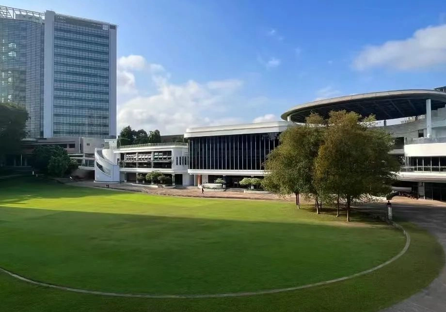 奥克兰理工大学