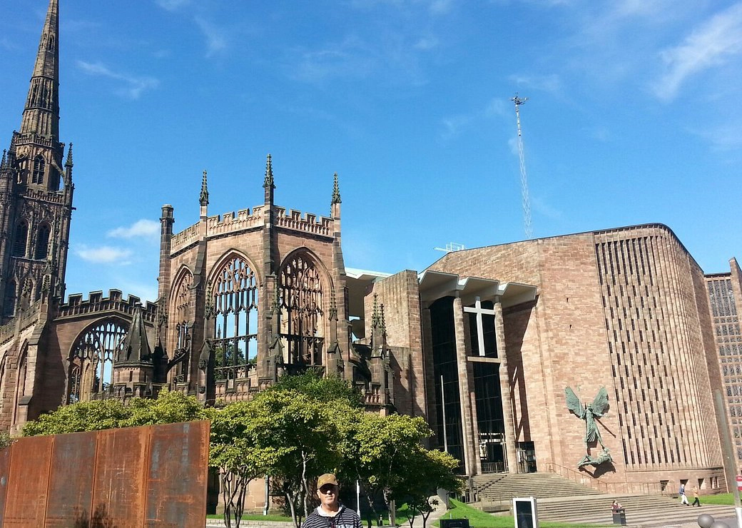 英国考文垂大学