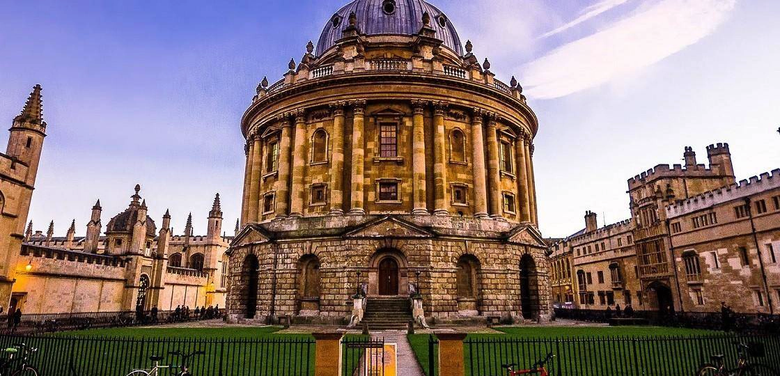 牛津大学