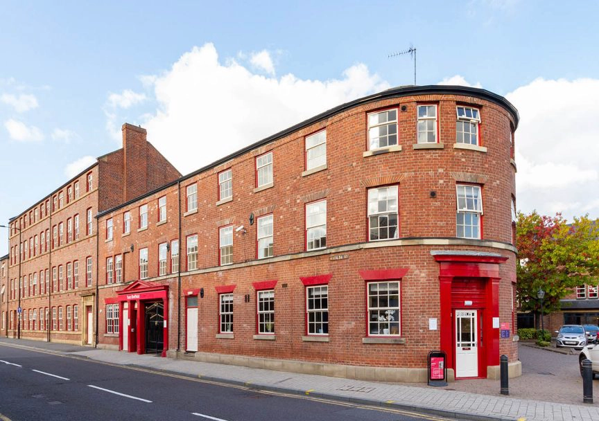 谢菲尔德哈雷姆大学