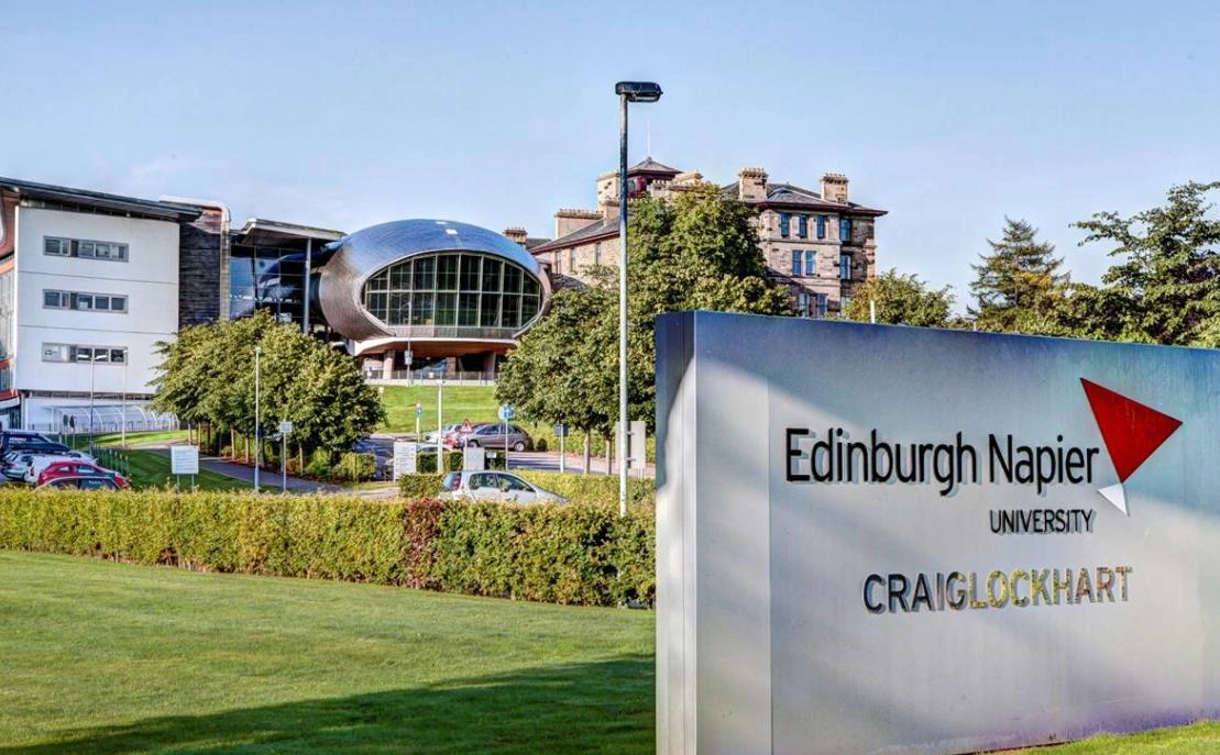 爱丁堡龙比亚大学