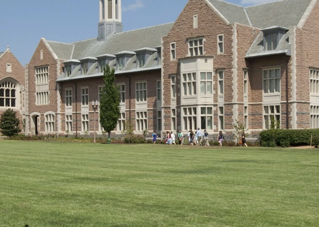 致理商科专业学校